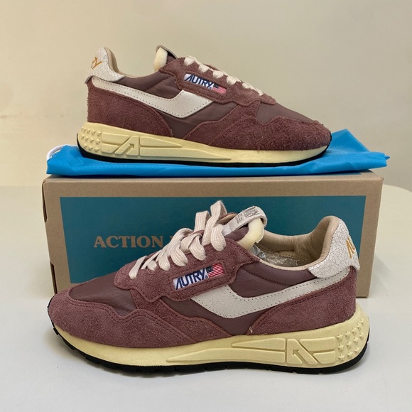 Autry Women’s Reelwind Low Sneaker Nylon/Crack White/T Prose sz 37 New in Box - Picture 3 of 8